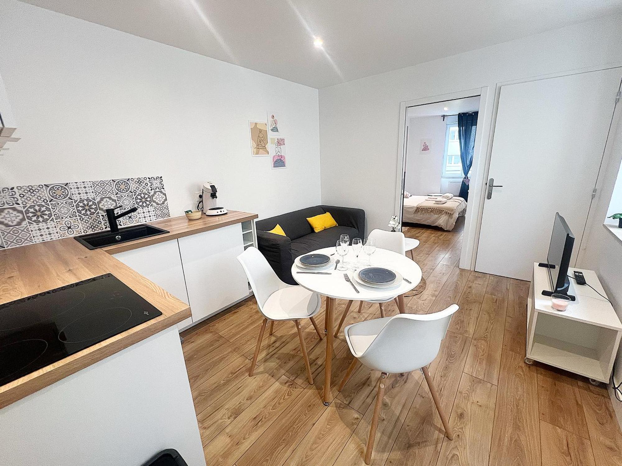 Ferienwohnung Le Petit Barbusse, Proche Centre Avec Netflix Reims Exterior foto